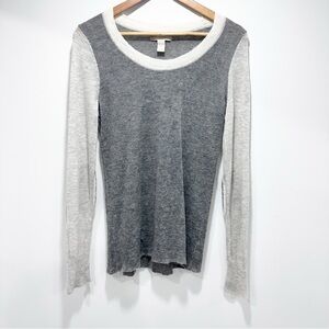 Banana Republic Gray and Cream Long Sleeve Wool Alpaca Thin Sweater Size L